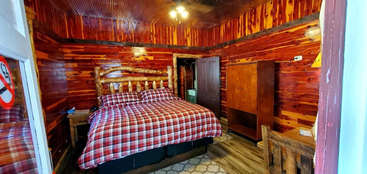 Log Cabin Inn Eureka Springs Exterior foto